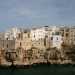 Siamo ora pronti per entrare nel centro storico del paese, che sorge a picco sul mare a unaltezza di circa venti metri
